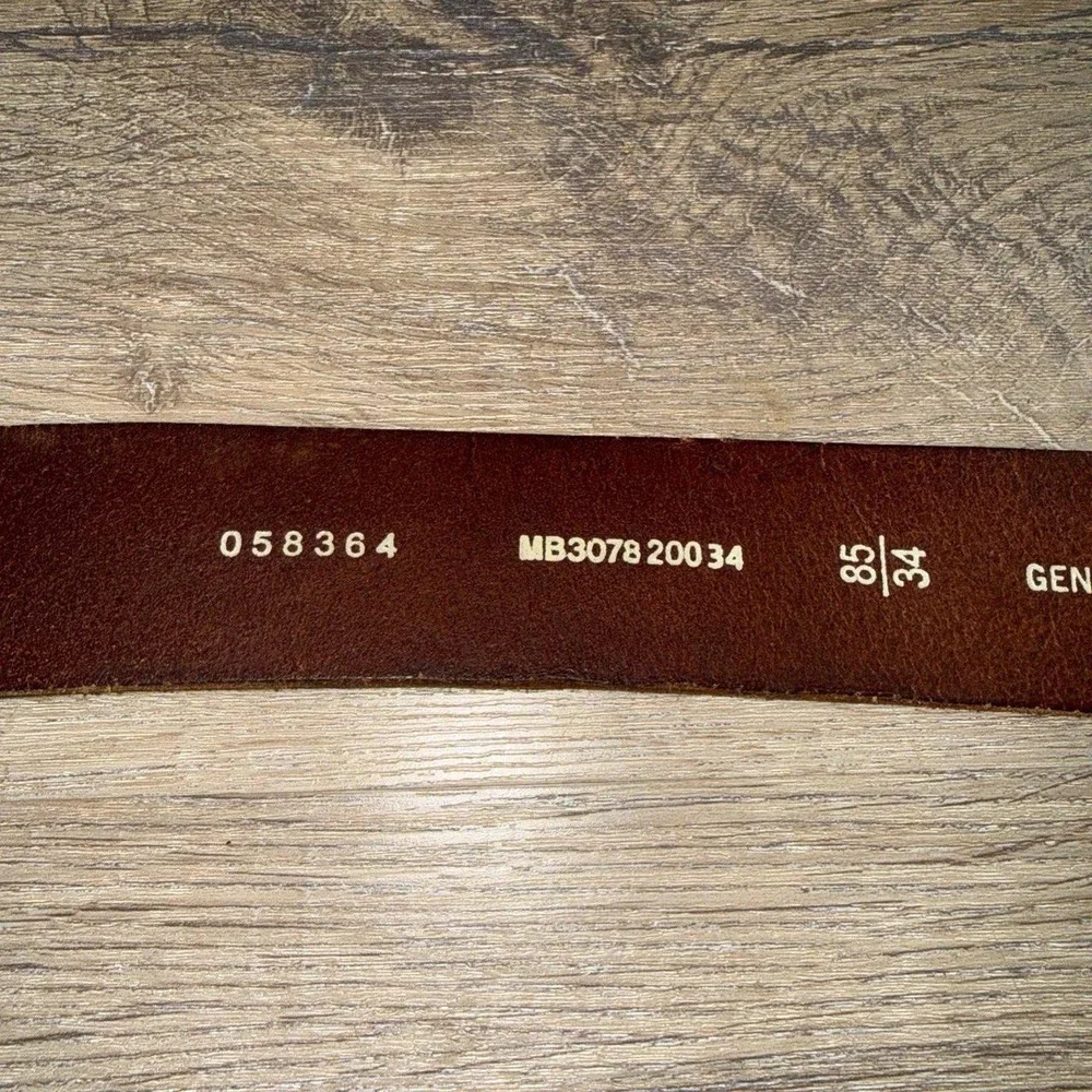 Vintage men's Fossil Leather Belt 34